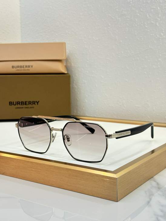 Picture of Burberry Sunglasses _SKUfw80882147fw